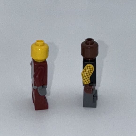 LEGO Marvel Minifigures Shocker sh404 & Iron Man Mk47 sh405 76083 Incomplete - Picture 2 of 11
